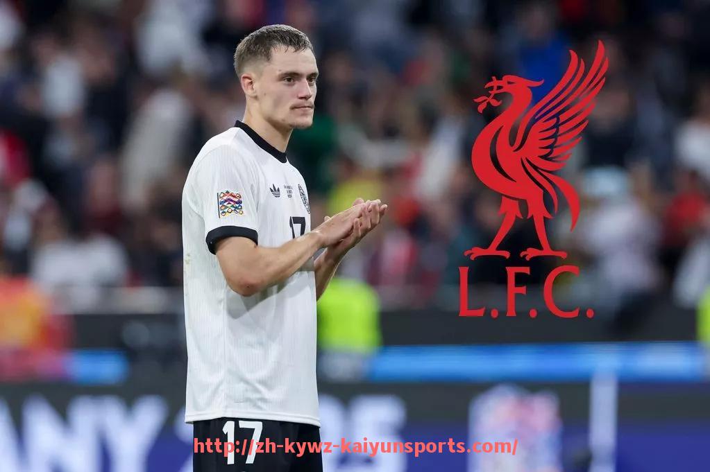 ky开云-世俱杯足球明星介绍及赛场表现深度分析